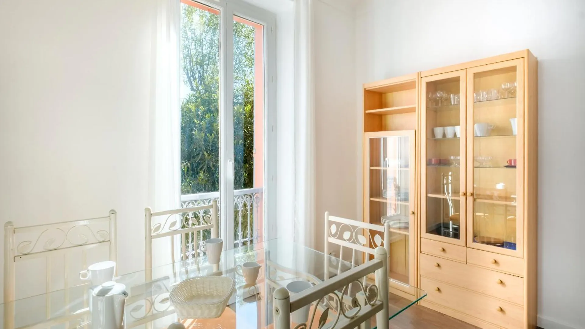 Le Villeneuve Village 0*, Villeneuve-Loubet